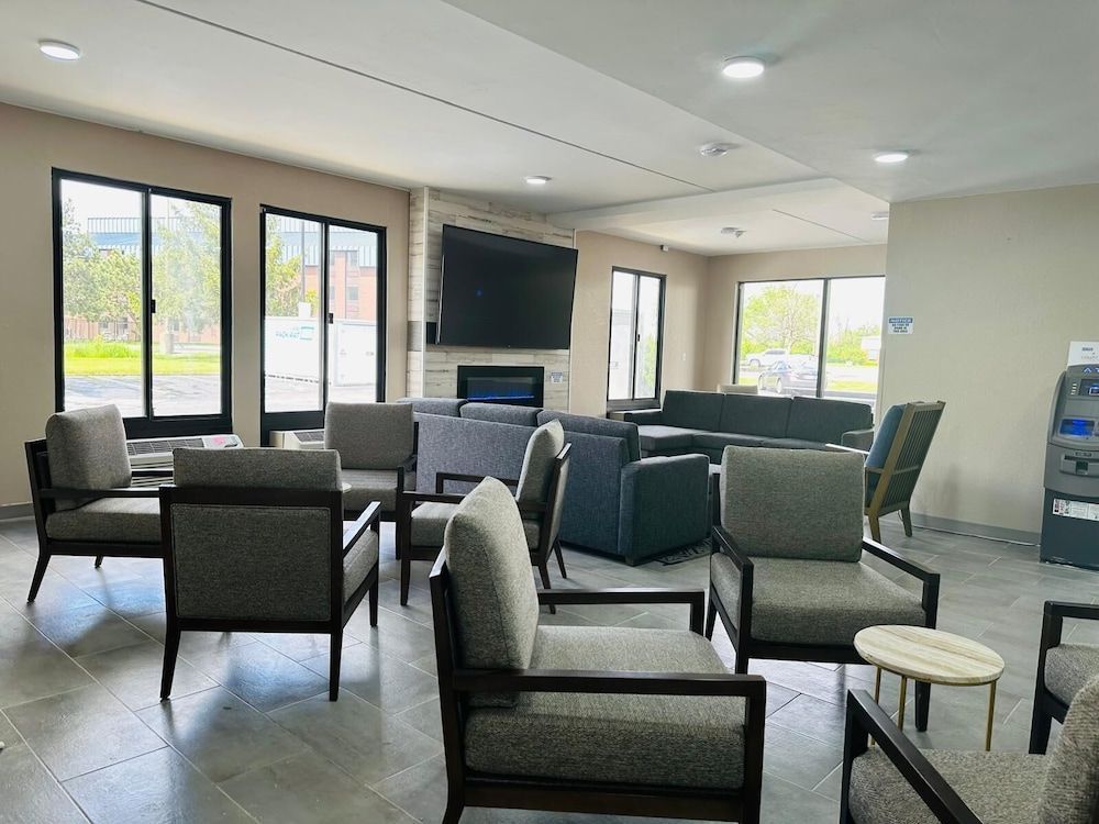 Ashbourne Hotel Canton/Hall of Fame I-77 2