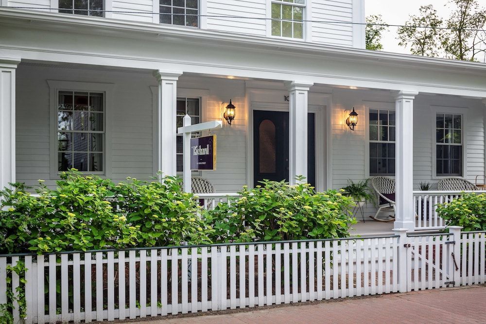 The Richard, The Edgartown Collection 1
