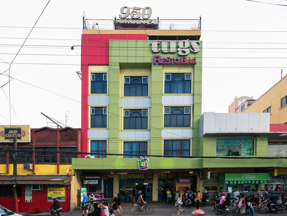 950 Condotel 1