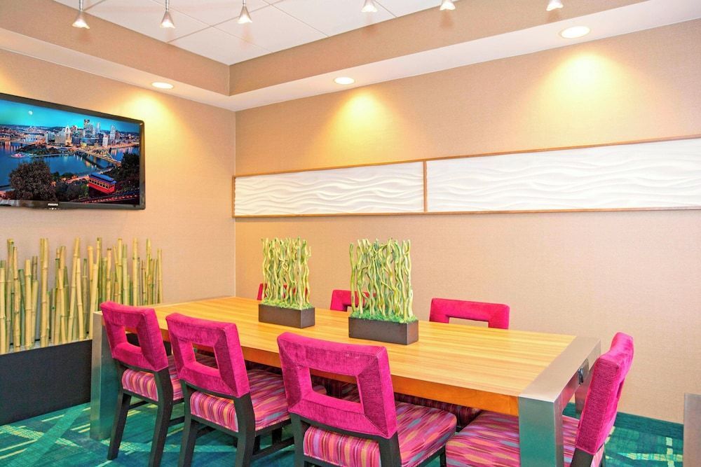 SpringHill Suites Pittsburgh Monroeville 2