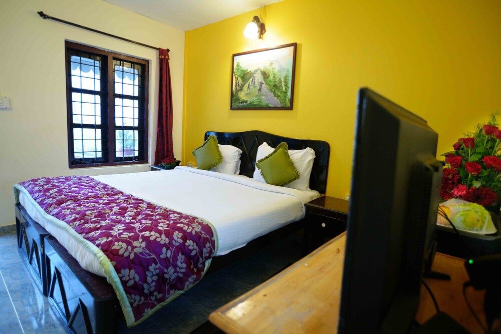 Camelot Resort 2
