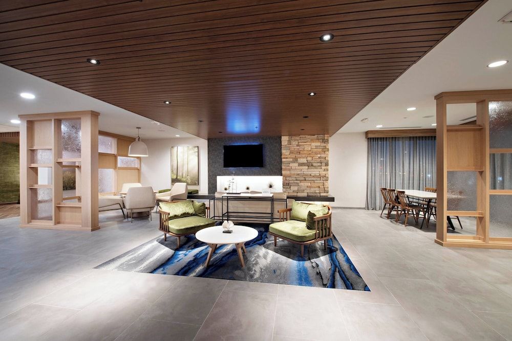 Fairfield Inn & Suites by Marriott Dayton North 2