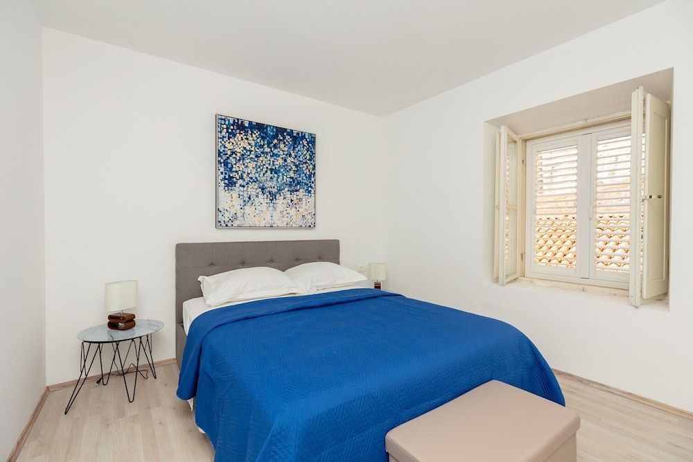 Dominium Old City Suite 2
