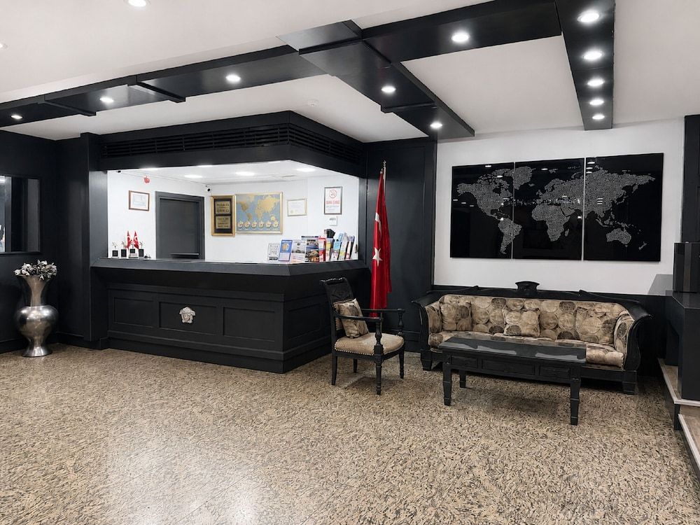 Peak Star Hotel 2