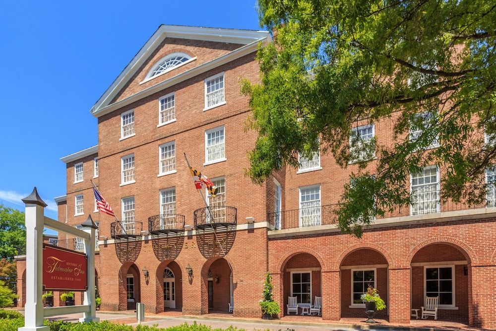 The Tidewater Inn 1