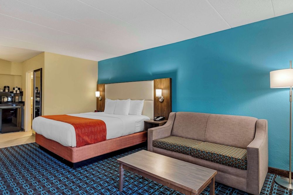 Best Western Plus North Shore Hotel 1