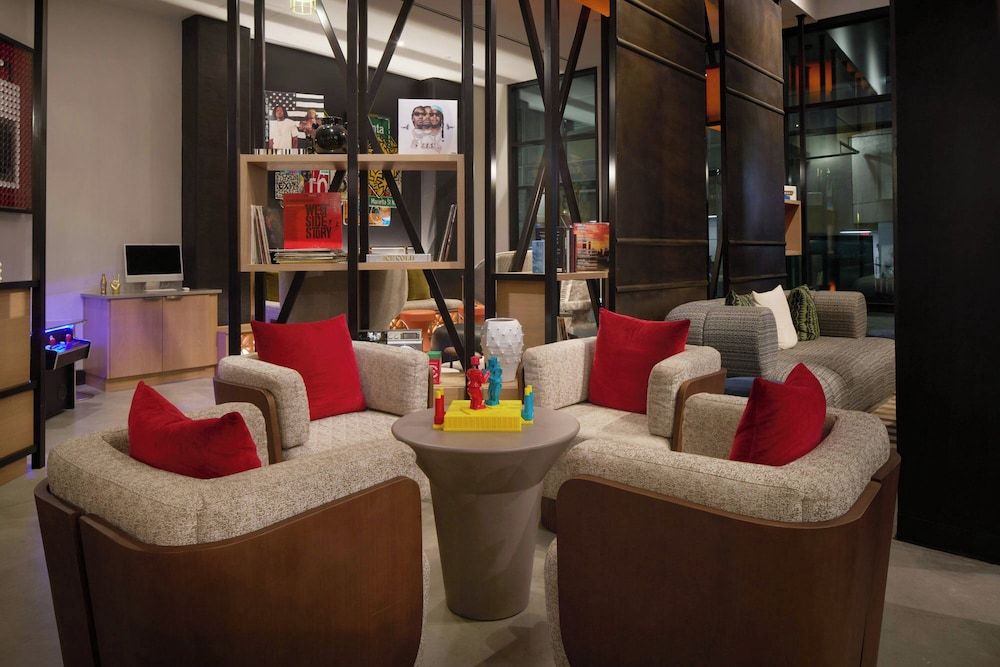 Moxy Atlanta Downtown 2