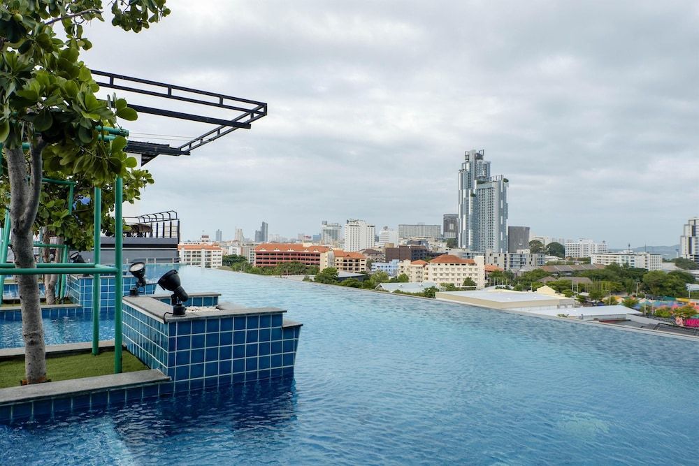 SureStay Plus by Best Western T Pattaya 1