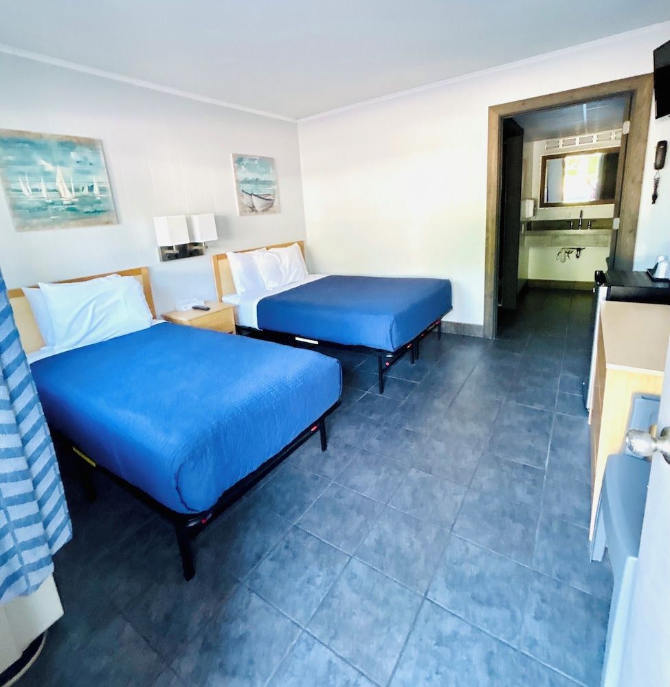 Silver Sands Hotel & Resort 1
