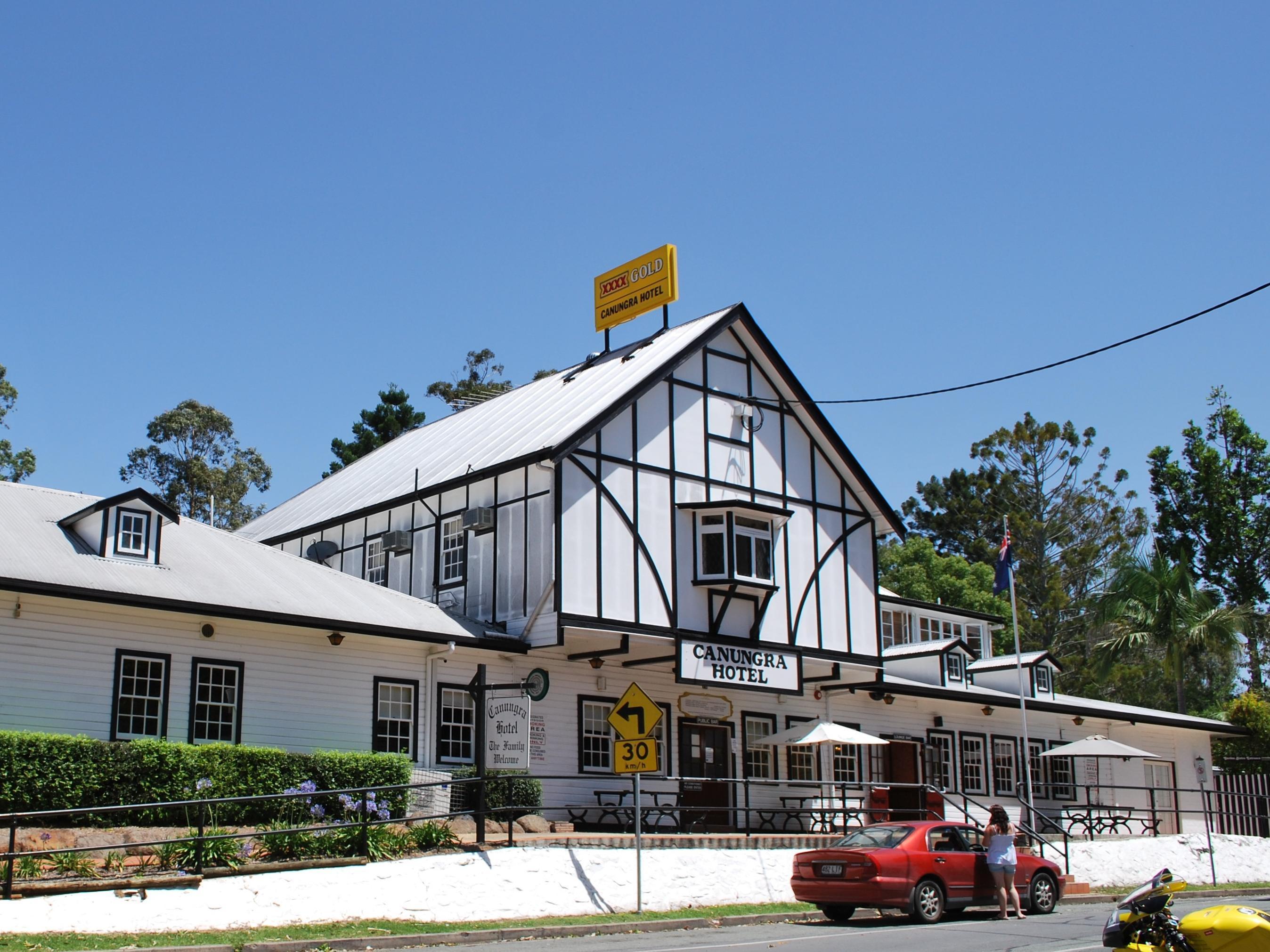 Canungra Hotel 1