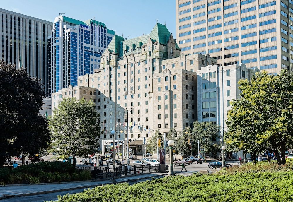 Lord Elgin Hotel 1