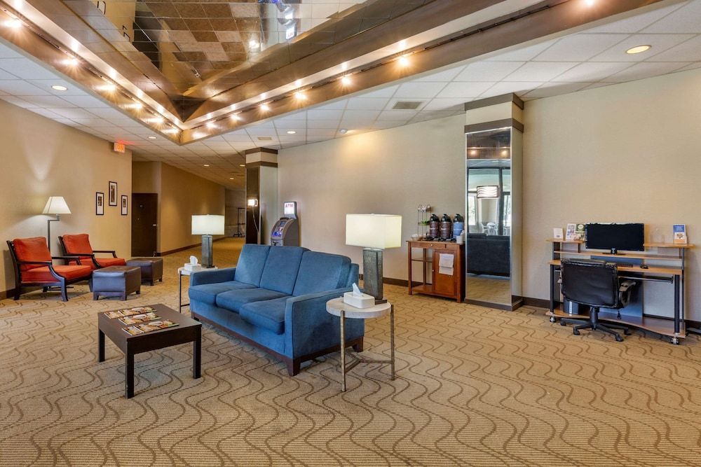 Comfort Inn Alliance 2