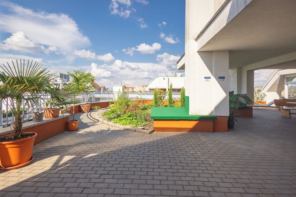 Rooftop City Residence 2