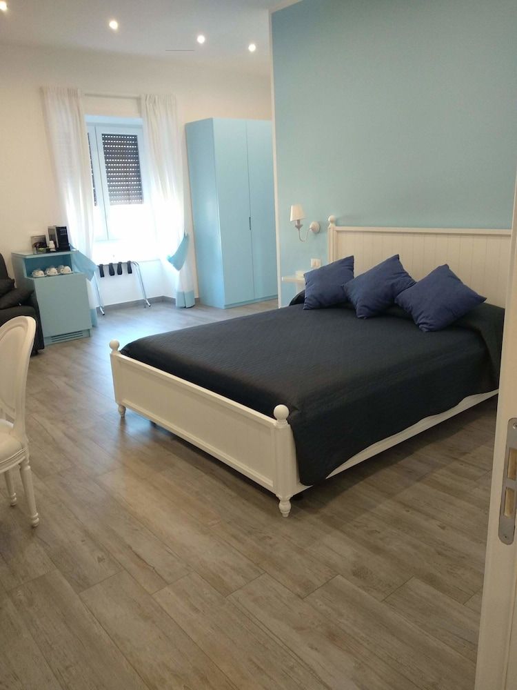 Suite Napoletana 1