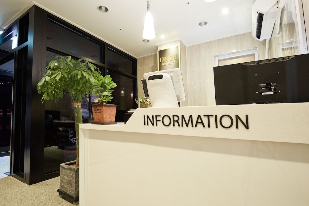 Top Hotel & Residence 2