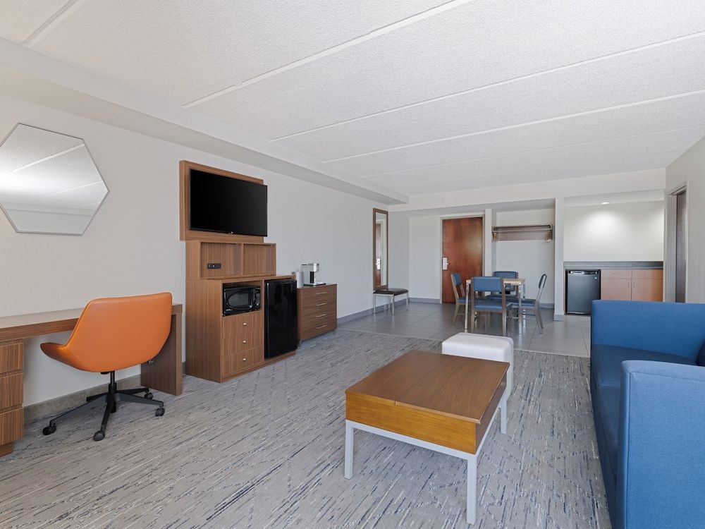 Holiday Inn Express & Suites AUGUSTA WEST - FORT GORDON by IHG 1
