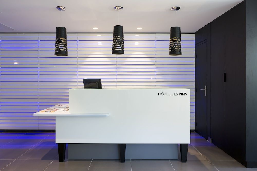 Logis Hôtel Les Pins - Opéralia 2