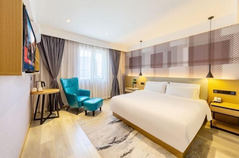 Moli Hotel (Guangzhou Yongqingfang Zhongshan 8th Road Subway Station) 1