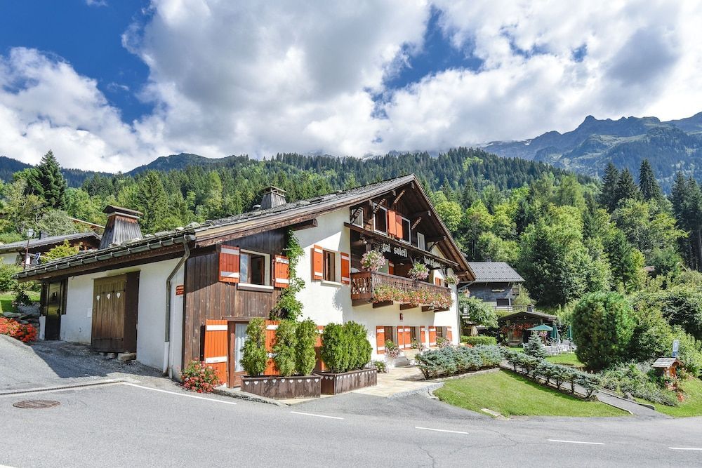 Chalet-hôtel Gai Soleil 1