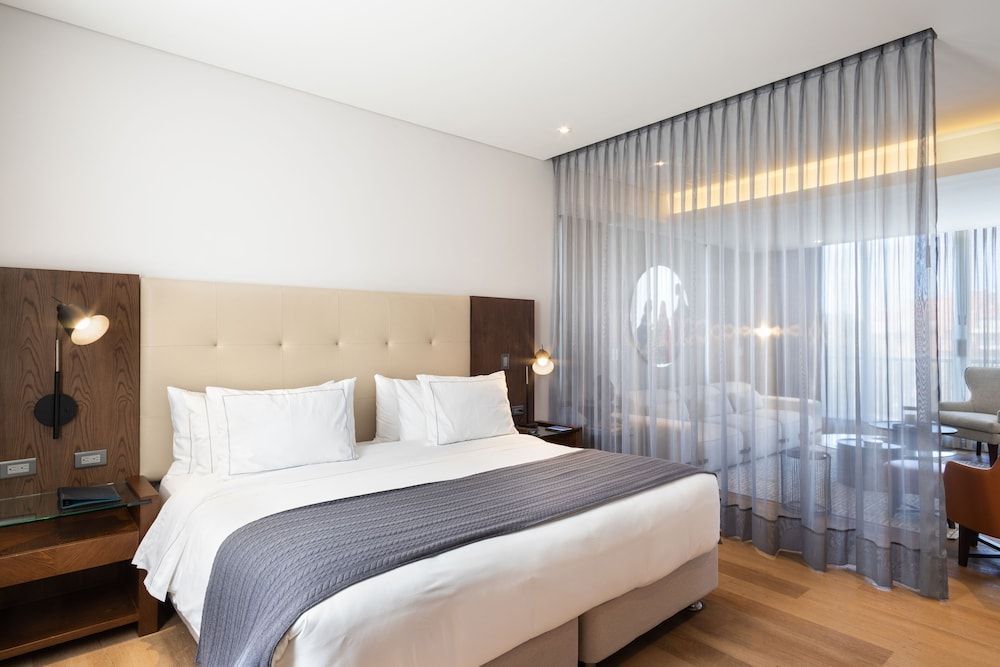 Cassa Luxury Homes 1