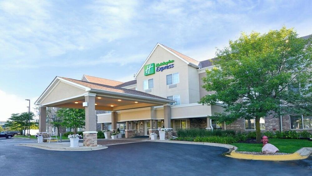 Holiday Inn Express & Suites CHICAGO-DEERFIELD/LINCOLNSHIRE by IHG 1