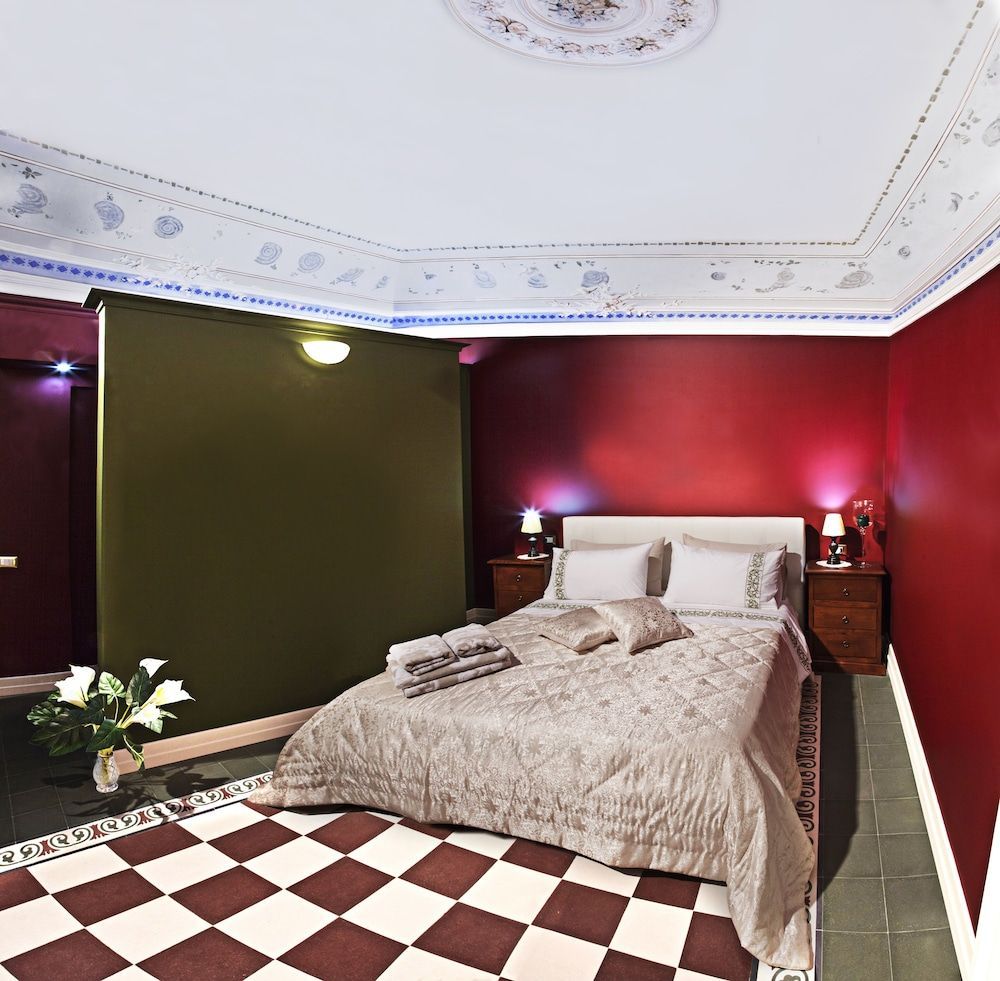 Art Fashion House Luxury Rooms 2