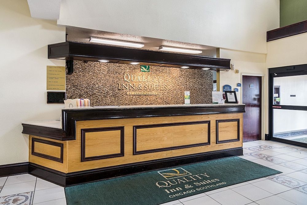 Quality Inn & Suites Harvey - Chicago Southland 2