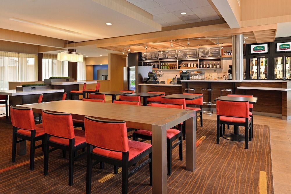 Courtyard by Marriott Dallas Northwest 1