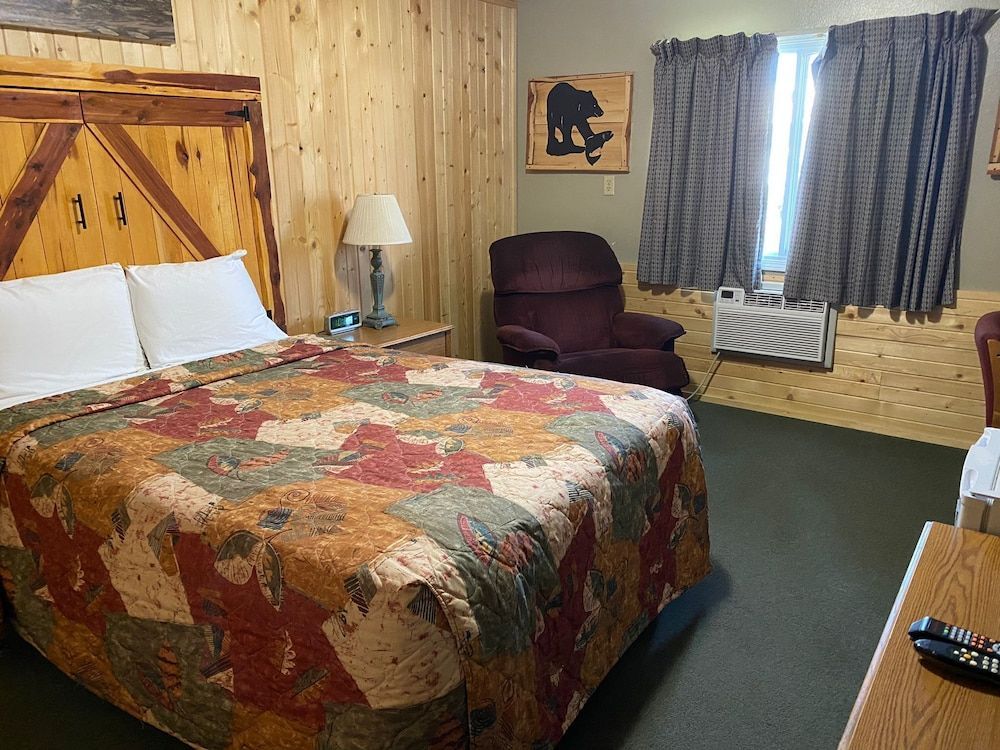 Celebrity Inn 2
