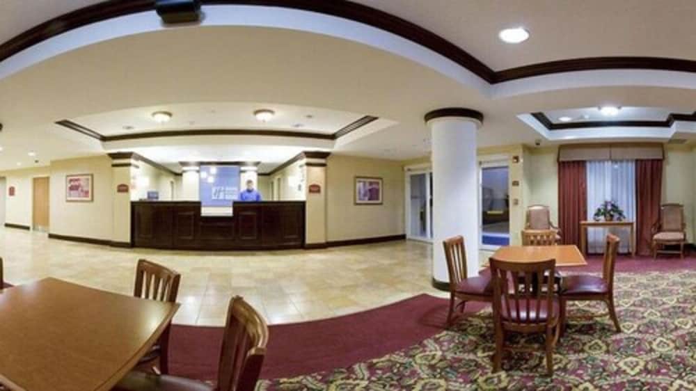 Holiday Inn Express & Suites BROOKSVILLE WEST by IHG 2