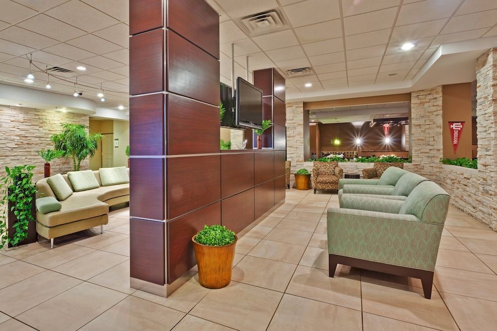 Holiday Inn BLOOMINGTON-UNIVERSITY AREA by IHG 2