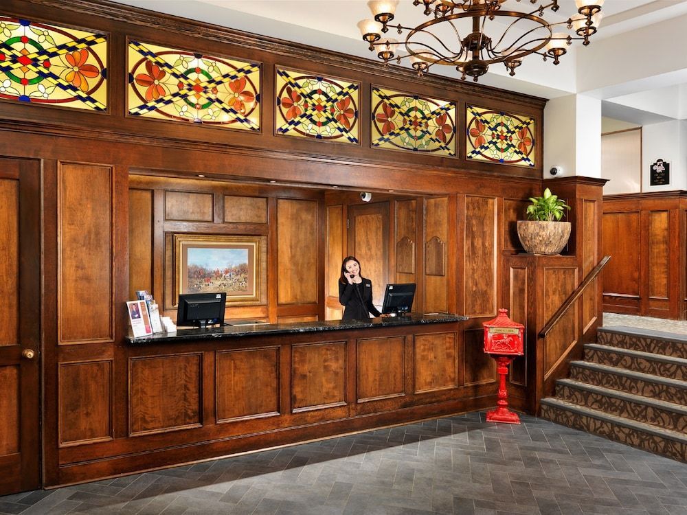Huntingdon Hotel and Suites 2