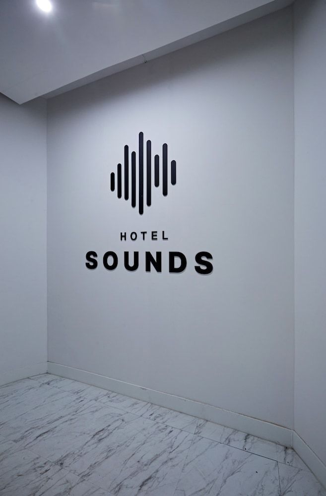 Hotel sounds 2