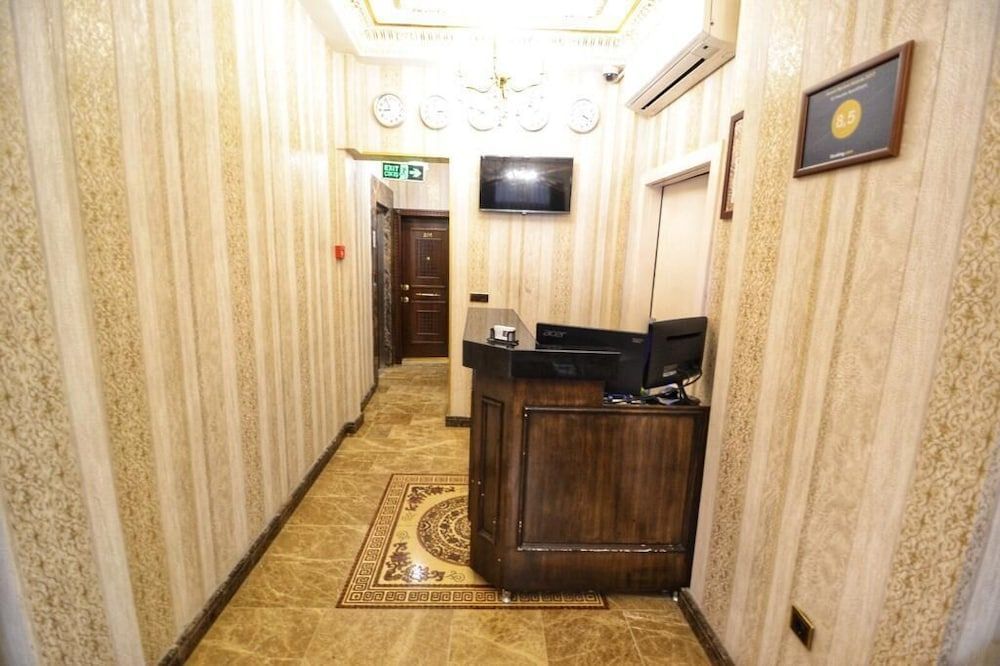 IQ Hotel 2