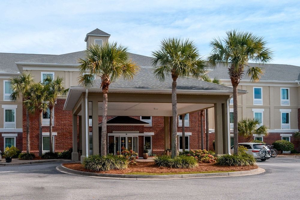 Comfort Inn & Suites Patriots Point 1