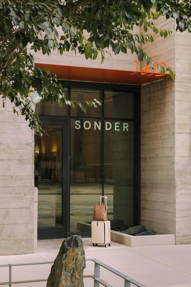 Sonder South Wabash Apartments South Loop 2