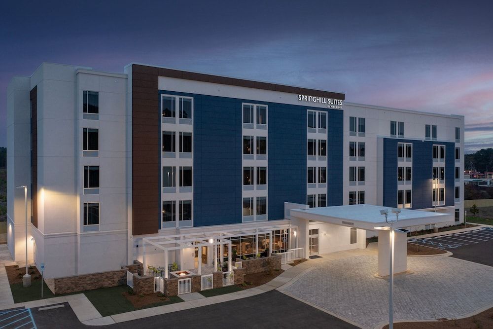 SpringHill Suites by Marriott Fayetteville I-95 1