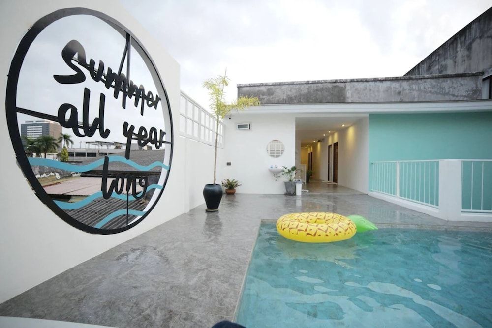 Borbaboom Phuket Poshtel & Hostel 1