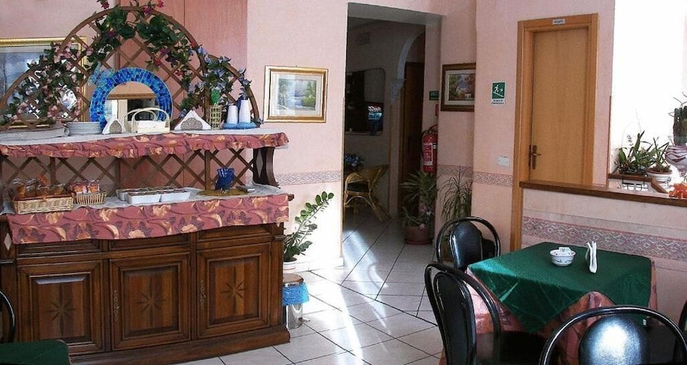 Arco Hotel 2