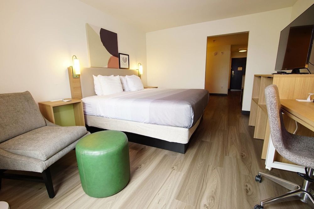 Quality Inn & Suites Georgetown - Seaford 2