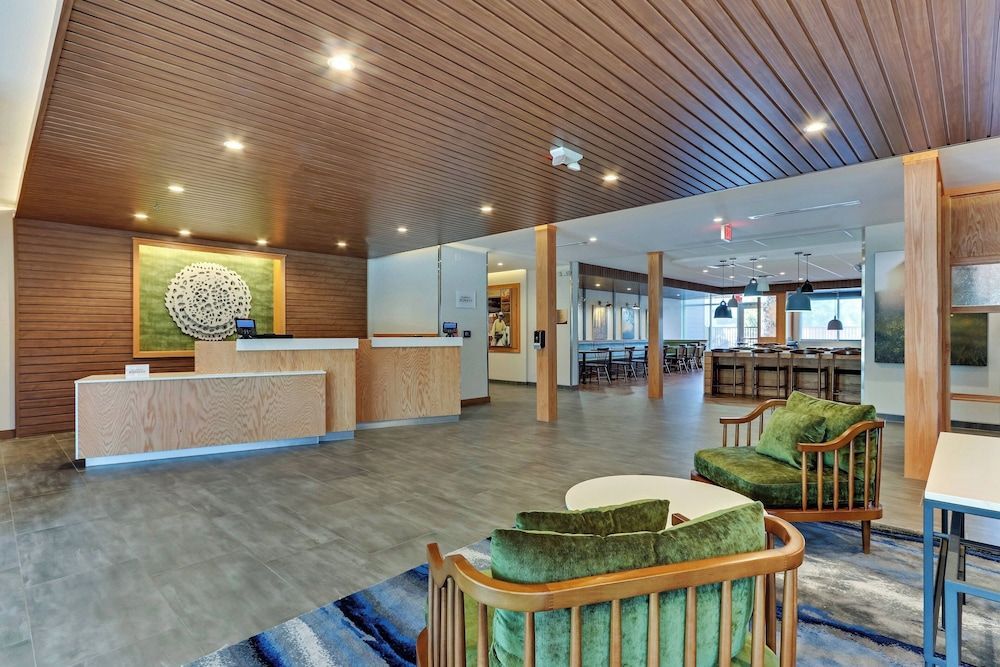 Fairfield Inn & Suites by Marriott Dallas Love Field 2