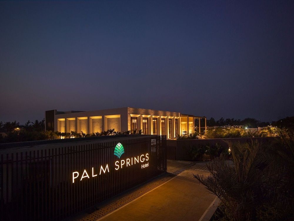 Palm Springs Resort & Spa 1