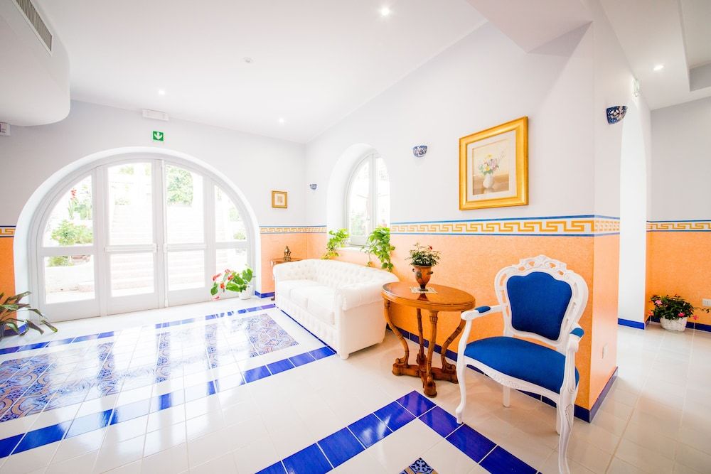 Odysseus Hotel 2