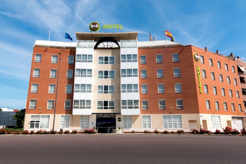 B&B HOTEL Valencia Arena 1