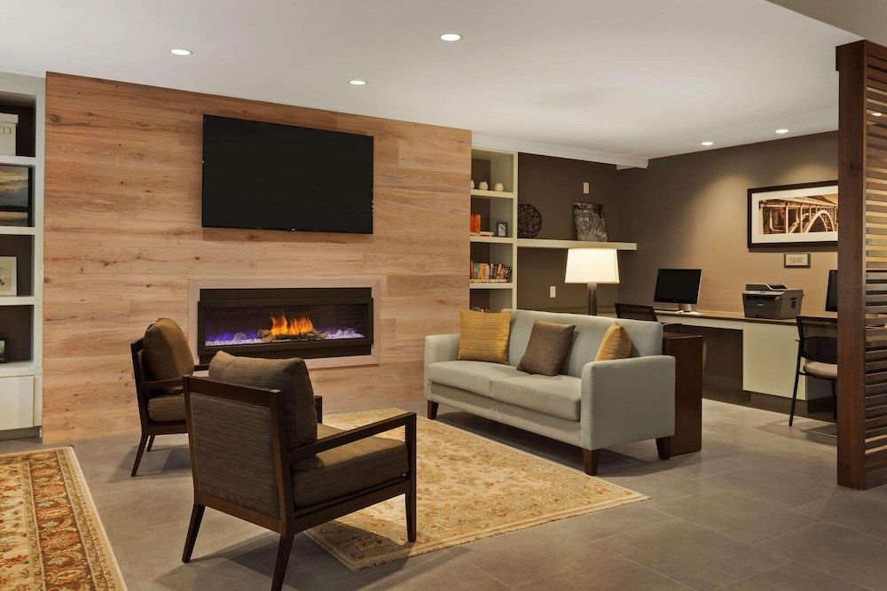 Country Inn & Suites by Radisson, Smithfield-Selma, NC 2
