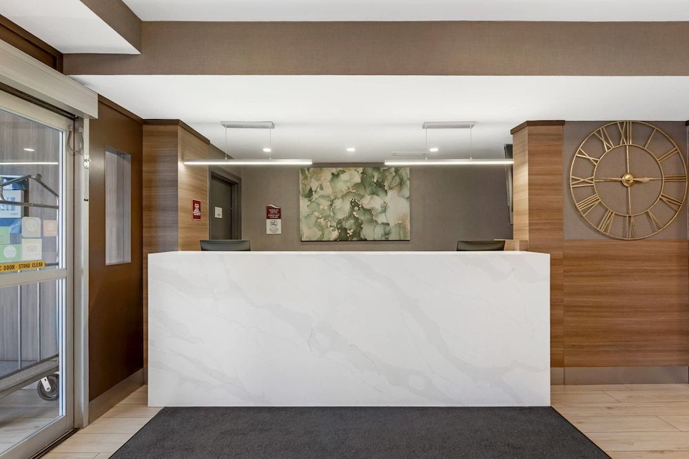 Quality Inn & Suites Oakville-Mississauga 2