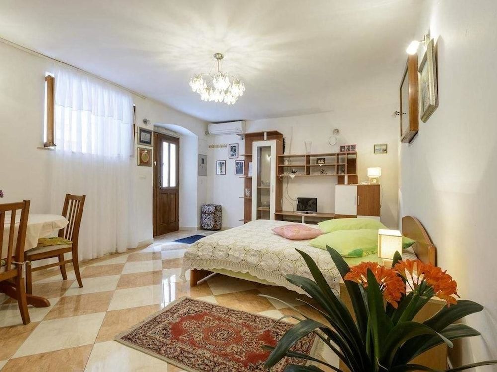 Guest House Jeljenic 1