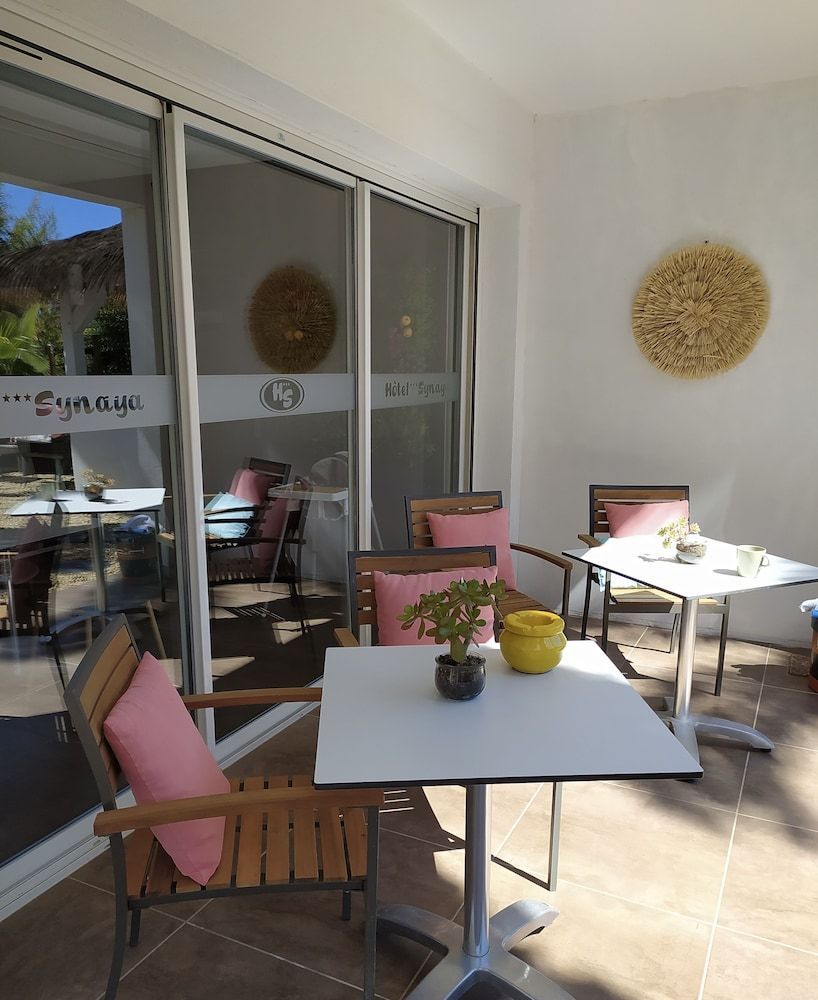 Logis Hôtel Synaya 2