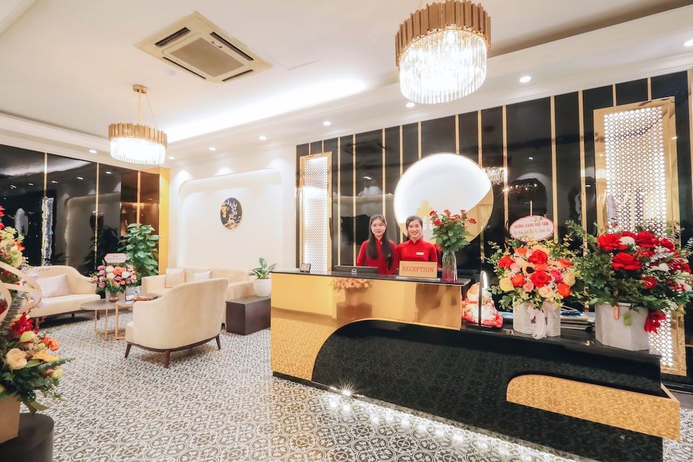 Hanoi Lake View Hotel 2