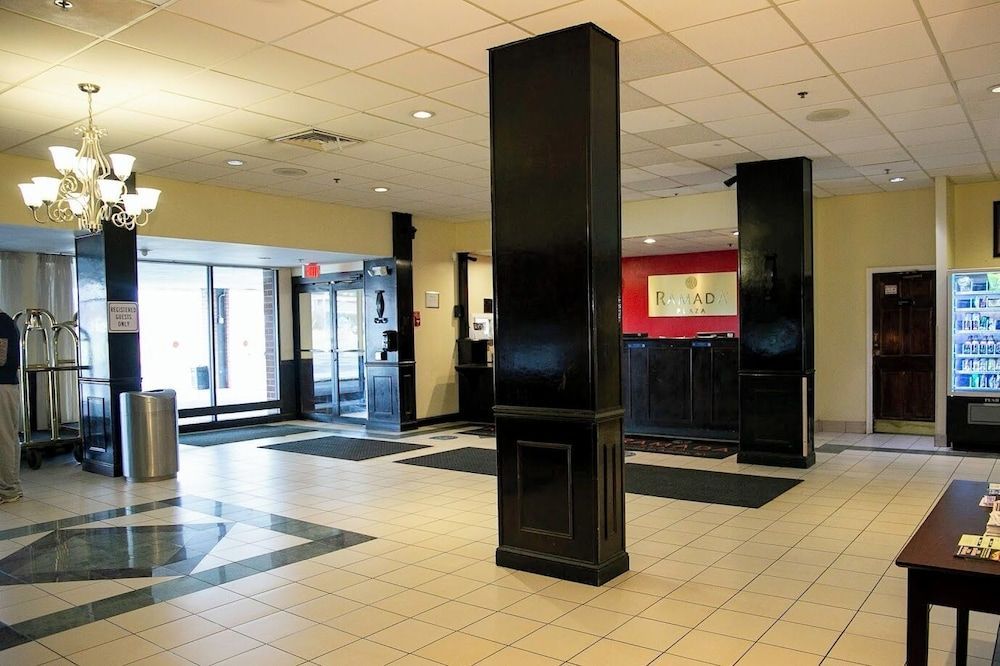 Albany Plaza Hotel 2